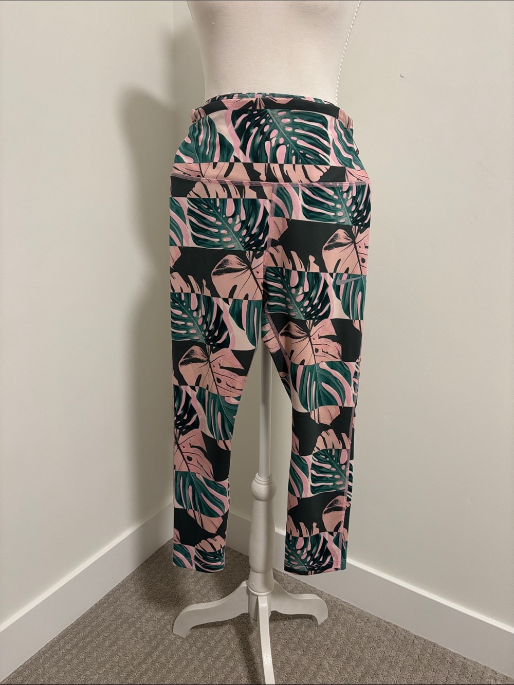 Nike Tropical Leaf Leggings - Pink & Green